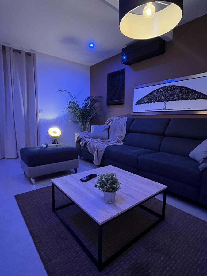 La Suite De Charme Du Mas De La Fontaine De Jonquier Avec Spa Privatif Seguret Exterior photo