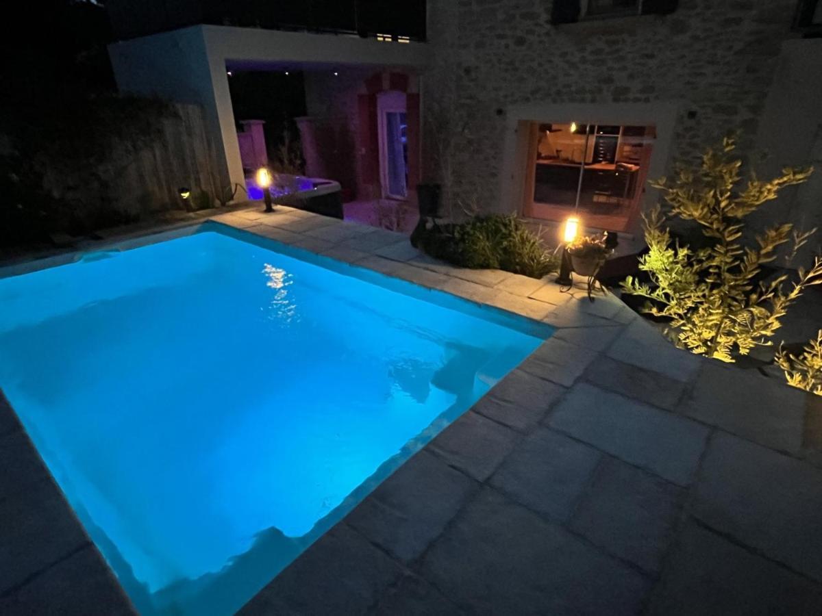 La Suite De Charme Du Mas De La Fontaine De Jonquier Avec Spa Privatif Seguret Exterior photo